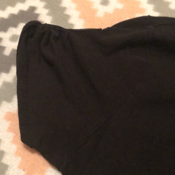 Michael Kors Black w/Gold Zippers Top Size XL - Picture 3 of 8